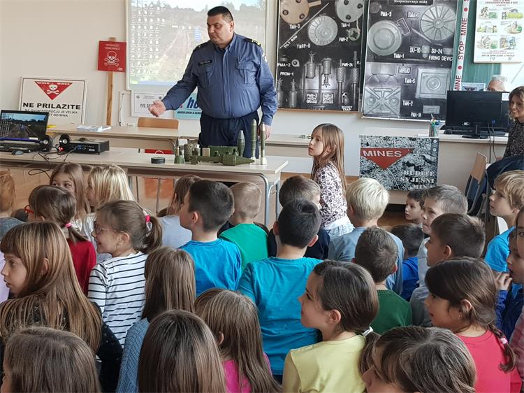 Slika /2019/1PREVENCIJA/BRIJESCEMANJEORUZJA/20191203_121206.jpg