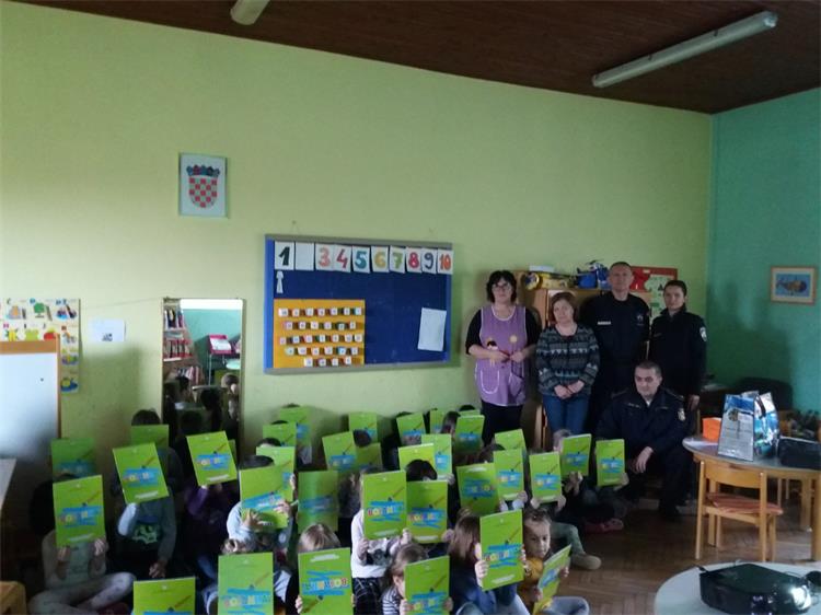 Slika /2019/1PREVENCIJA/CZSSPREDAVANJA1/IMG-c34866afd656d105d8ec6653bef3429d-V.jpg