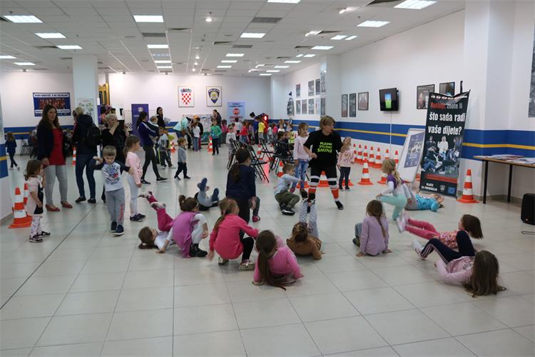 Slika /2019/1PREVENCIJA/MEDJUNARODNIDANOBITELJI/IMG_9356.JPG