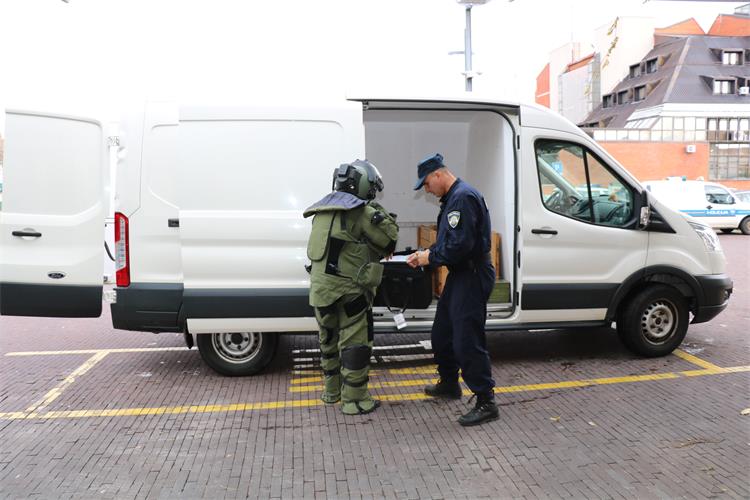 Slika /2019/1PREVENCIJA/OSIJEK2019CIVILNAZASTITA/IMG_9802.JPG