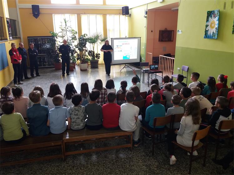 Slika /2019/1PREVENCIJA/PREDAVANJE112OSIJEK/20190507_100523.jpg