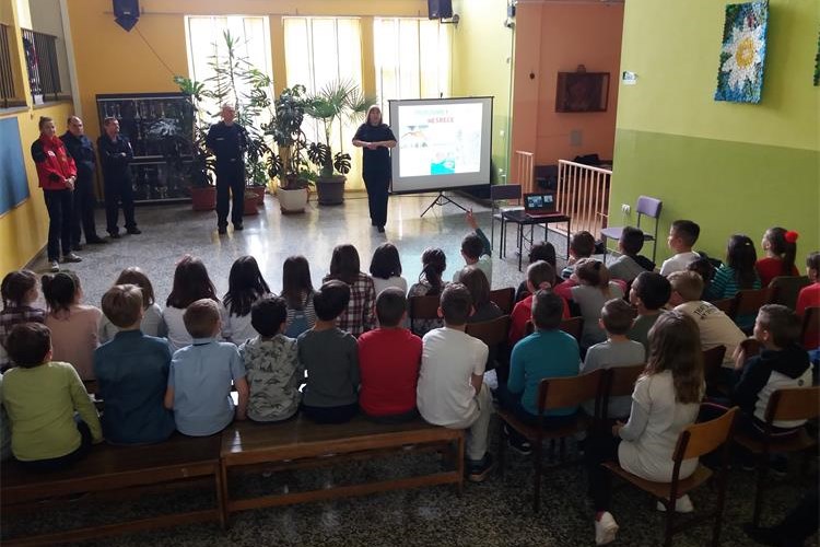 Slika /2019/1PREVENCIJA/PREDAVANJE112OSIJEK/20190507_100523.jpg