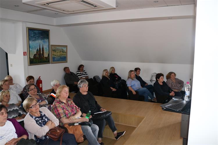 Slika /2019/1PREVENCIJA/PREDAVANJEDJAKOVO/IMG_9003.JPG