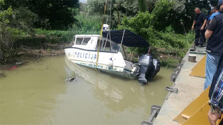 Slika /2019/3OSTALO/POTONULOPLOVILO/IMG-bff6192632a21ed23330cbdb347cf78e-V.jpg