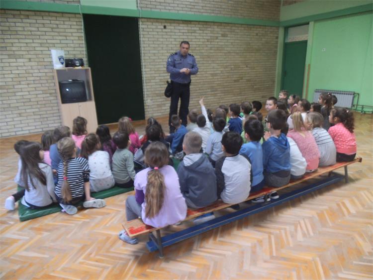Slika /2019/EDUKACIJAUVRTICIMA2/DSCF2352.JPG