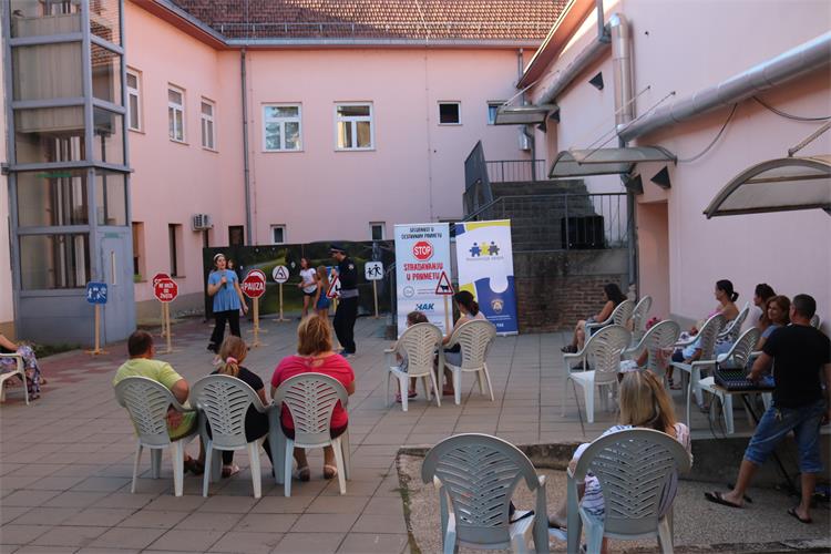 Slika /2020/1PREVENCIJA/Predstava-promet/IMG_3176.JPG