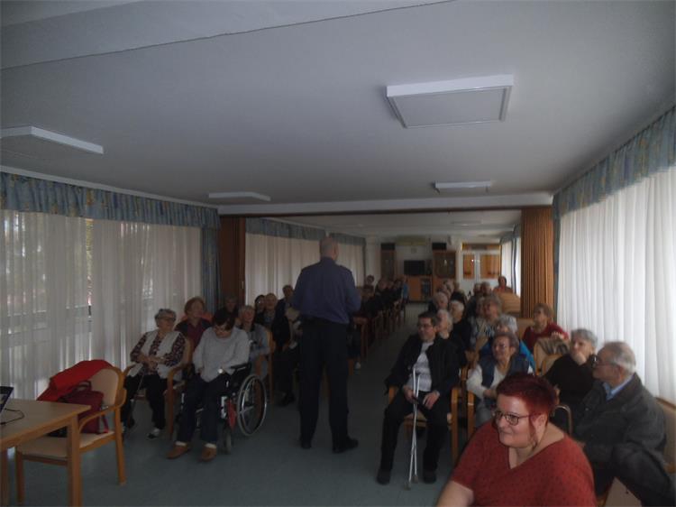 Slika /2020/2PROMET/UMIROVLJENICI1/DSCF2760.JPG