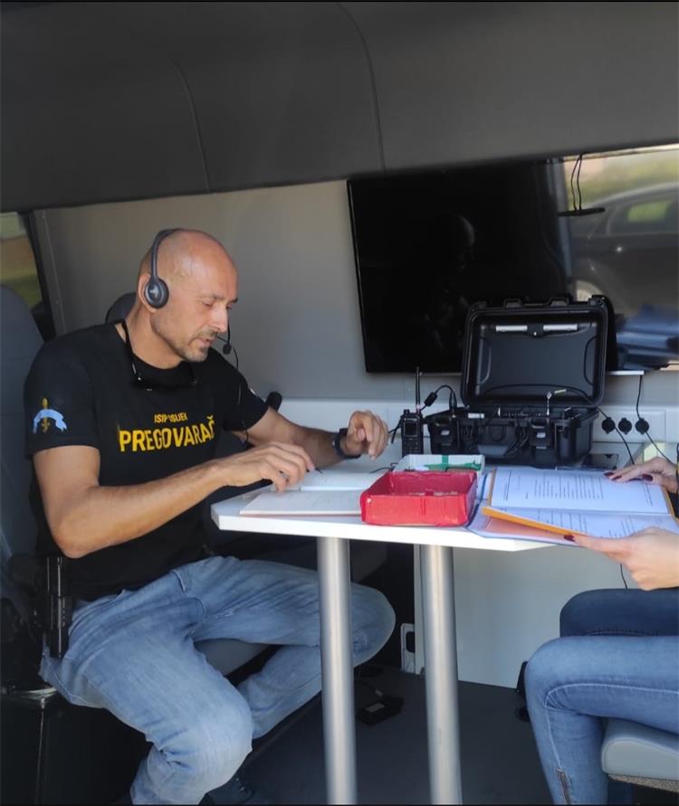 Slika /2024/pregovarač/naslovna.jpg